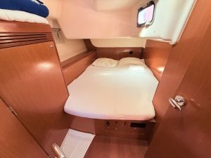 Oceanis 43