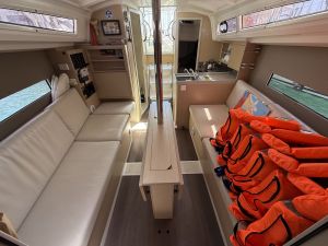 Oceanis 30.1
