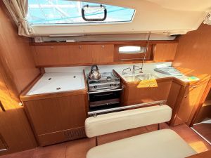 Oceanis 43