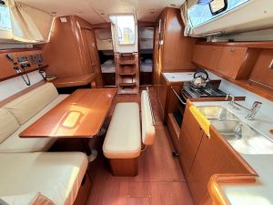 Oceanis 43