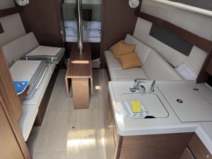 Oceanis 34.1