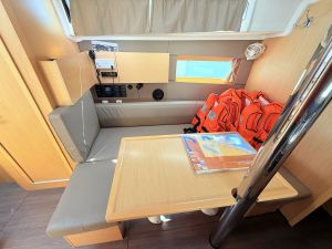 Oceanis 38.1