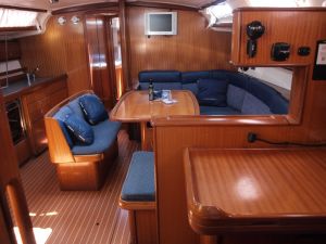 Bavaria 44