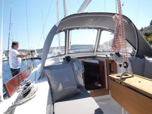 Bavaria Cruiser 33