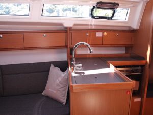 Bavaria Cruiser 33
