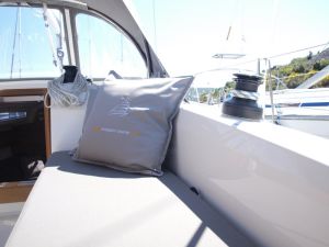 Bavaria Cruiser 33