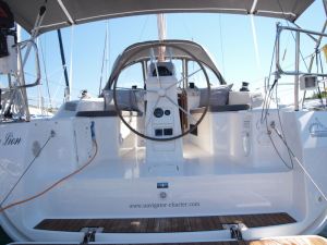 Bavaria Cruiser 33