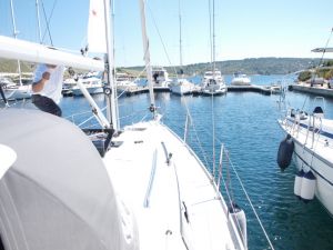 Bavaria Cruiser 33