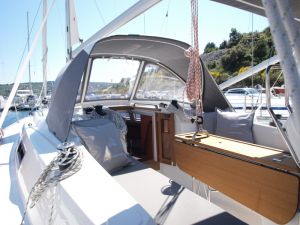 Bavaria Cruiser 33