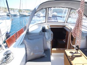 Bavaria Cruiser 33