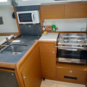 Sun Odyssey 349