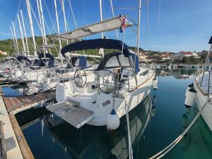 Sun Odyssey 349