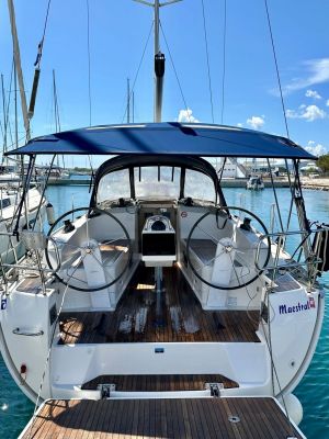 Bavaria Cruiser 37