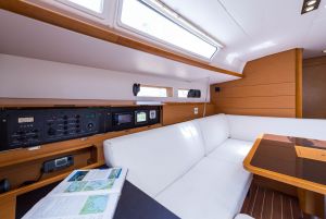 Sun Odyssey 469