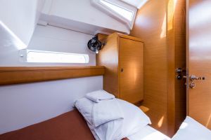Sun Odyssey 469