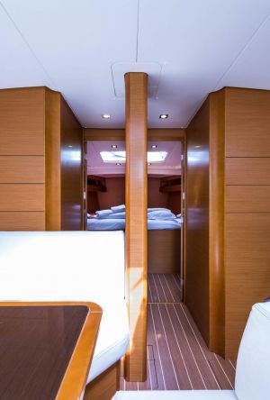 Sun Odyssey 469