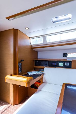 Sun Odyssey 469