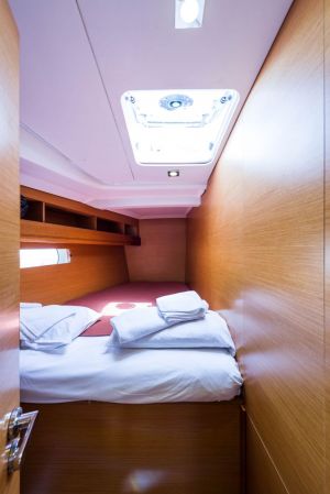 Sun Odyssey 469