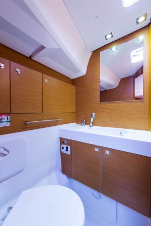 Sun Odyssey 469