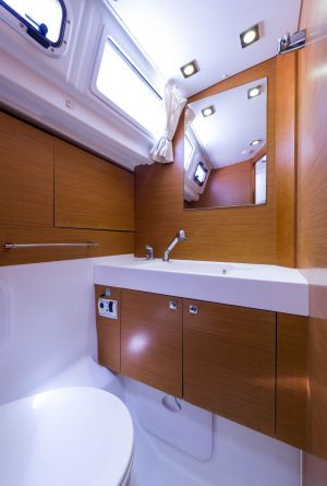 Sun Odyssey 469