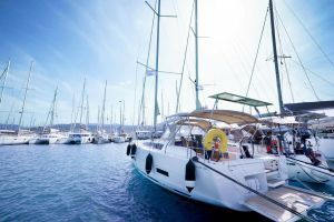 Dufour 390