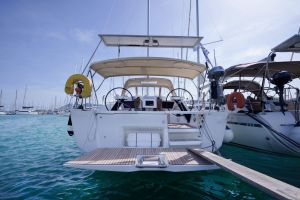 Dufour 390