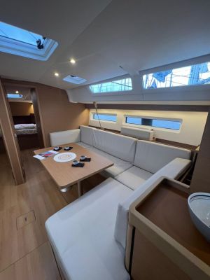 Sun Odyssey 490