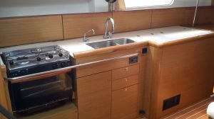 Sun Odyssey 44i