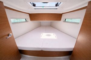 Sun Odyssey 350