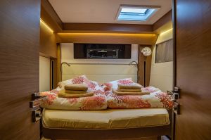 Lagoon 50