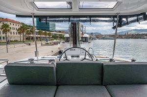 Lagoon 50