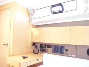 Oceanis 38