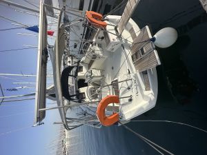 Sun odyssey 379
