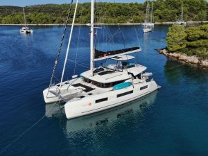 Lagoon 51
