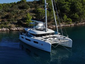 Lagoon 51