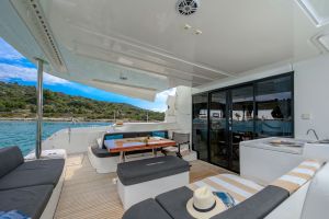 Lagoon 51