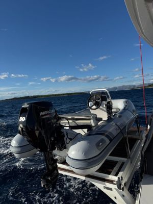 Lagoon 51