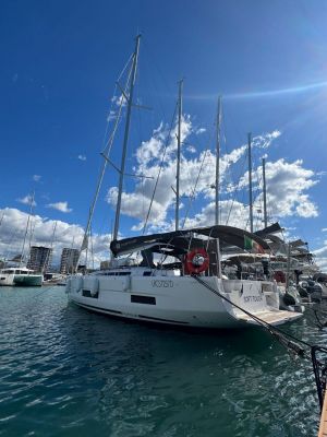 Dufour 470