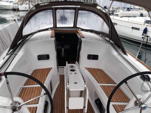 Sun Odyssey 349