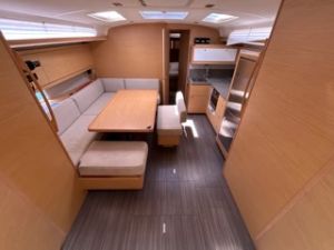 Dufour 470