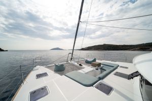 Lagoon 560