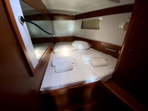 Oceanis 48
