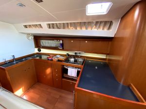 Oceanis 48