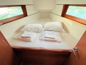 Oceanis 35