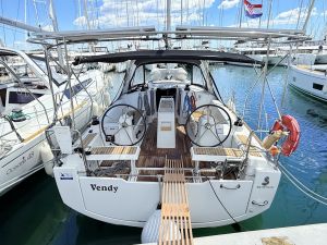 Oceanis 35