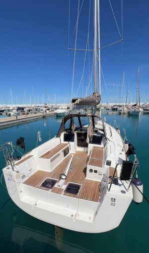 Dufour 32