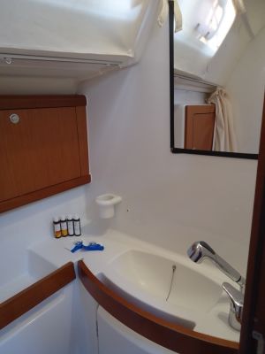 Oceanis 43