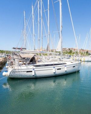 Bavaria Cruiser 37