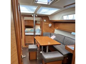 Dufour 382