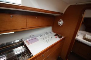 Dufour 382